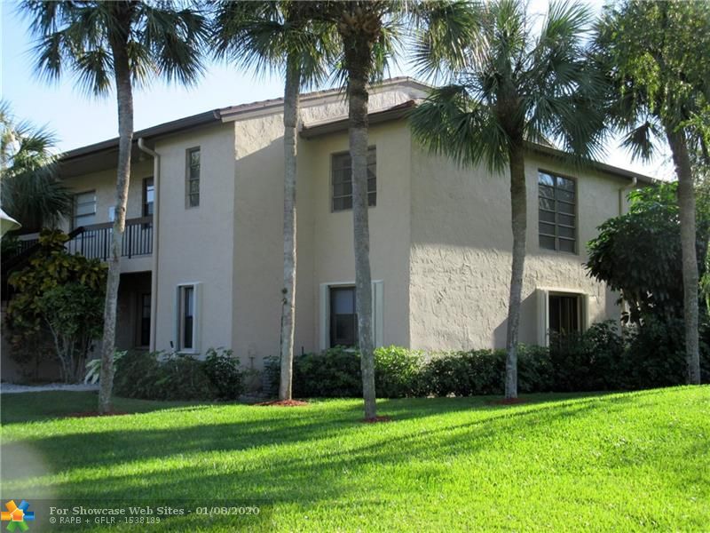 Lake front 2/2/ condo for sale! Gainesville gainesville Florida