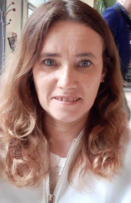 Szukam pracy z zamieszkaniem