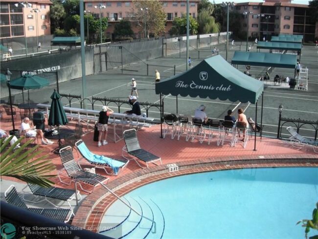 Beautiful 2/2/ condo for sale!