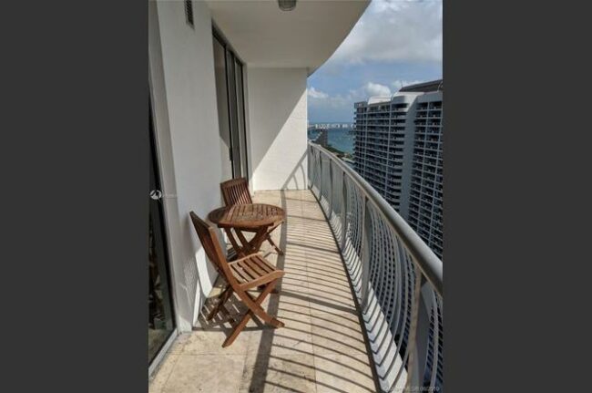 Nice apartment for rent in Miami !