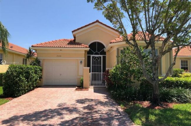 Beautiful 2 bedroom villa for sale!